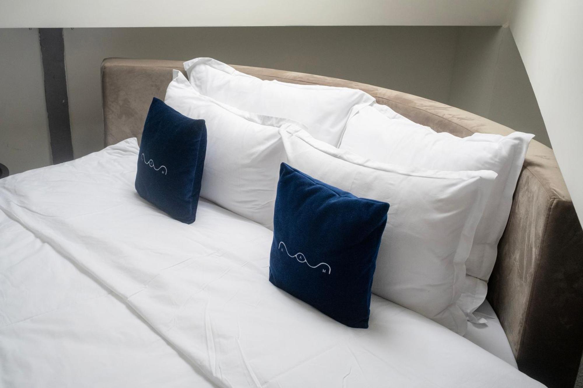 Nam Hotel Призрен Екстериор снимка